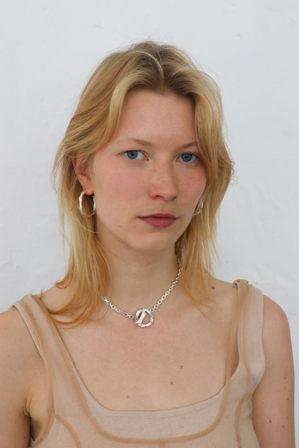 RACE NECKLACE